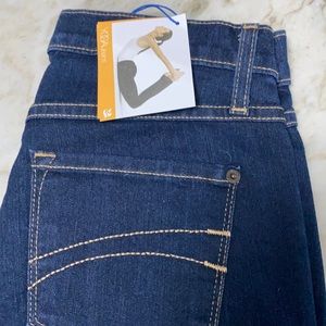 Brand new Yoga Jeans